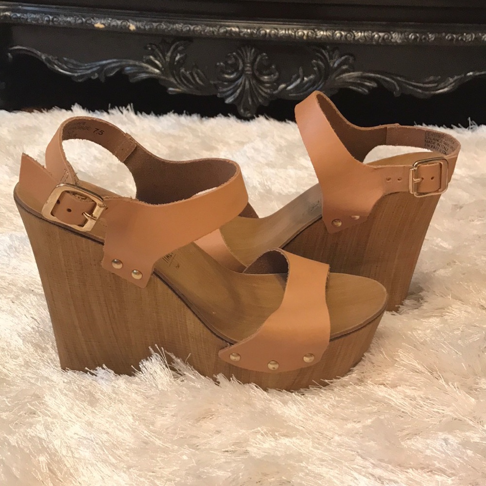 Never Worn Seychelles Platforms - image 2